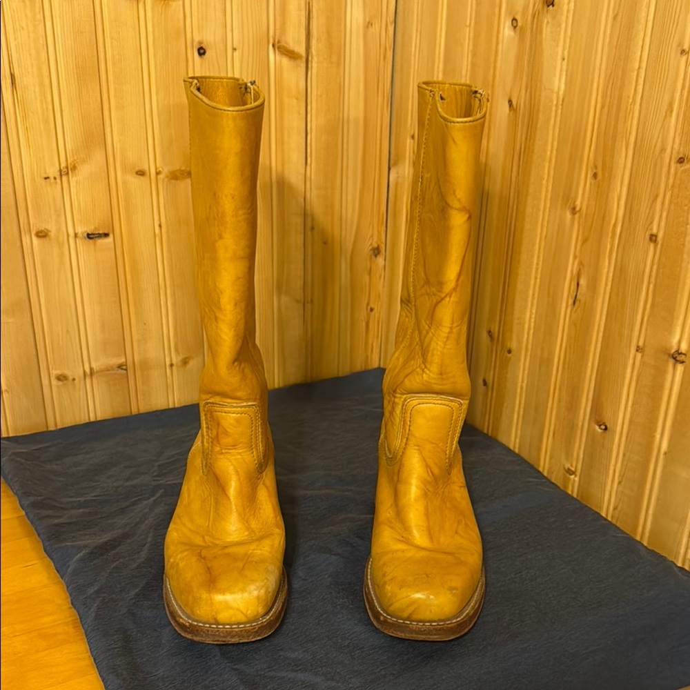 Frye Authentic Vintage Iconic Banana Leather the-Campus 14L boots .
